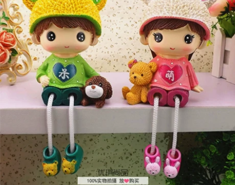 卡通娃娃吊脚公仔礼品摆件家居客厅隔板婚房娃...