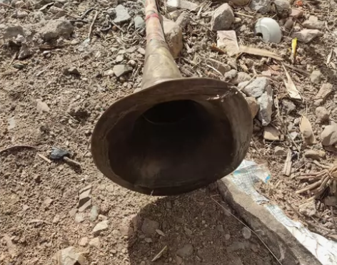 唢呐大喇叭，包老保真，品相如图，有裂缝个大...