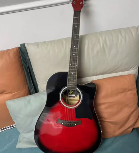 买新的吉他了，想把自己用过的吉他卖掉，有喜...