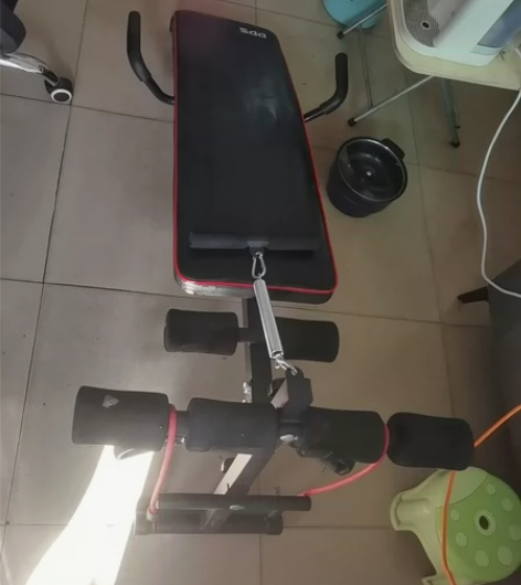 憨憨老婆买的  买来就试过一次  仰卧起坐...