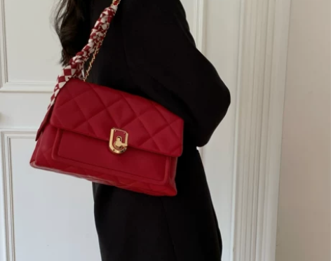 红色包包女结婚包新娘2023新款潮高级感日...