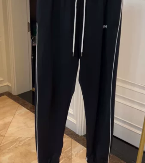 男士黑色休闲运动裤 尺码：M 单面腰围：3...