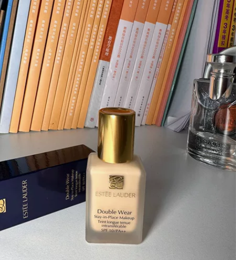 雅诗兰黛dw粉底液色号1w1 正品正品正品...