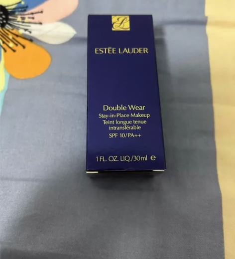 雅诗兰黛dw粉底液1w1 全新未拆封 朋友...