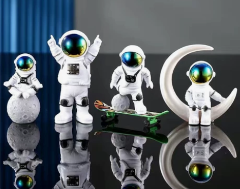 [4.9元包邮】太空人宇航员桌面摆件四件套...