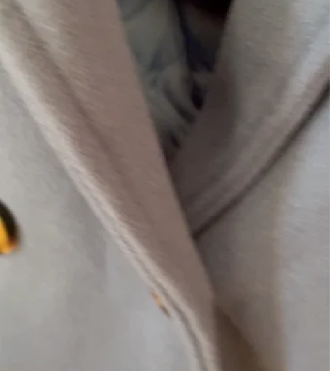 毛呢套装 全新 ，生日礼物，但上身不合适，...