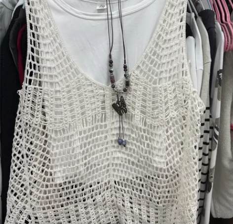 波西米亚风渔网衫 10元 邮费可aa 或者...