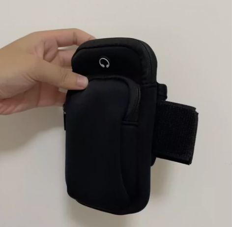 跑步手机臂挂包，魔术贴可调节，面料柔软透气...