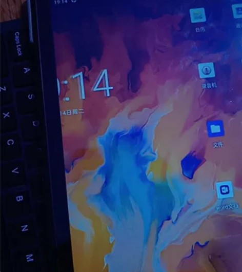 刚买不久，现在转卖给需要的朋友，内存6+1...