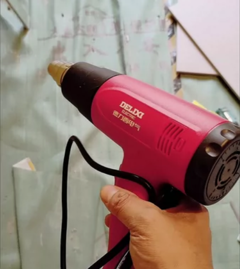 德力西热风枪 送两个枪嘴 两档调温2000...