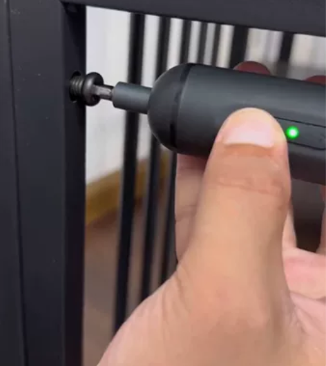 五金店不开剩下28套德力西电动螺丝刀家用充...