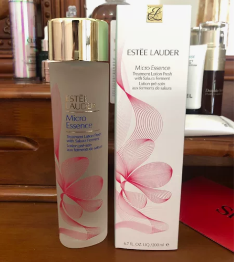 雅诗兰黛樱花水200ml 仅试用 保质期到...