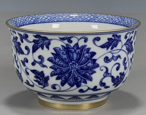 古玩瓷器古董收藏 大清乾隆年制青花缠枝花卉...