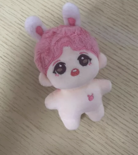 出 朱正廷 小奶兔10cm海星体娃 感兴趣...