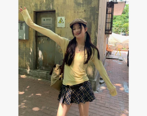 红人馆格子半身裙女2023新款秋季包臀性感...