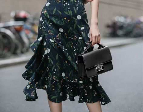 因由夏新款韩版中长款侧开叉荷叶边裙不规则A...