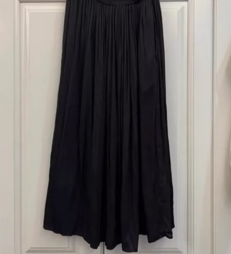 毕业清衣柜!优衣库黑色雪纺百搭百褶裙,S码...