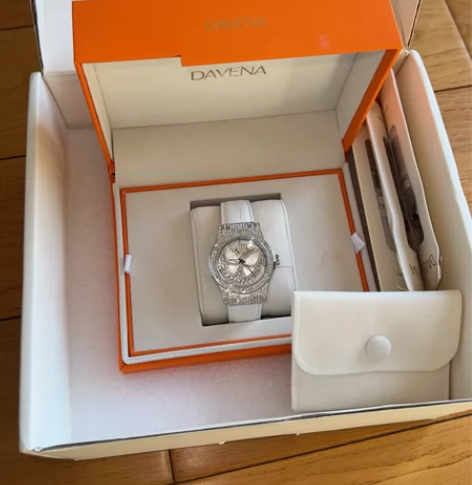 正品DAVENA蒂玮娜梦幻蝴蝶手表女款时来...