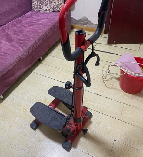 自家简易健身器材便宜处理 感兴趣的话点“我...