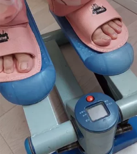 家用迷你踏步机 新旧如图 表盘不显示了 绥...