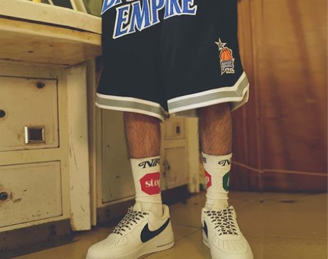 包邮全新高质量舒适嘻哈腰果花满印潮牌字母学...