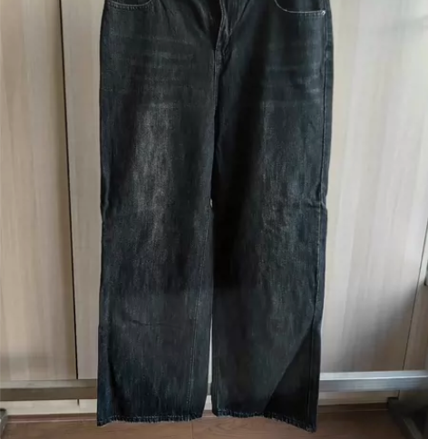 黑色休闲阔腿直筒水洗牛仔裤，32码/L码，...