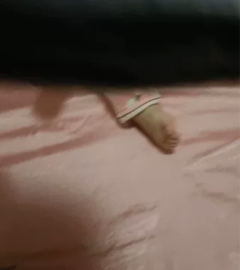 145矮小个子时尚穿搭七分直筒开叉微喇牛仔...