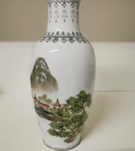 567景德镇厂货瓷器手工胎手绘山水花瓶，高...
