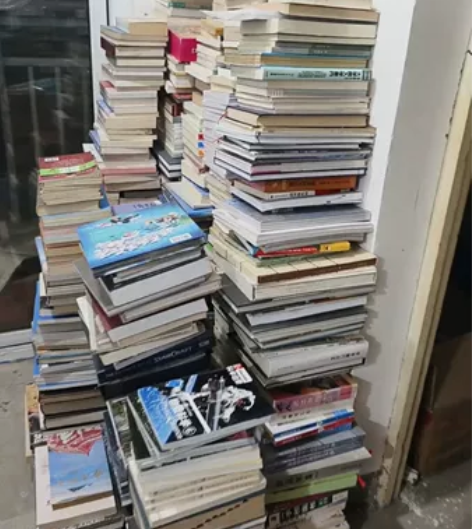 各类书籍合售大出售  只能本地自提 本地自...