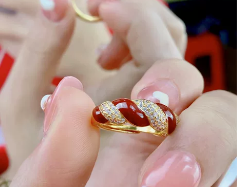 去年春收藏的2款意大利织纹雕金拉丝工艺镀1...