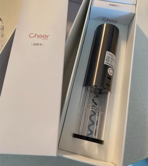 Cheer电动红酒开瓶器 全新，银行送的礼...