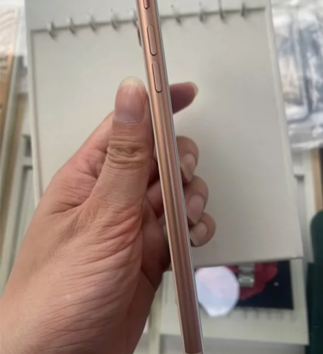 苹果8p为什么经久不衰 大家好我是小熊，今...