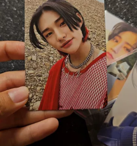 【可直拍】Noeasy 黄铉辰 红衣辰 黑...