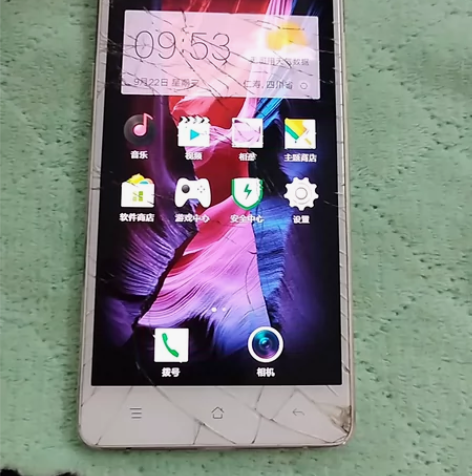 OPPO R7C，内存3+16G，原装屏，...