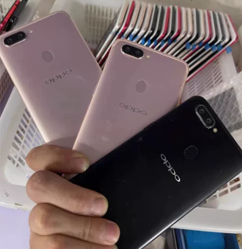 OPPOr11s 全网通  成色9新8新左右 功能正常 货源...