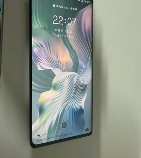 荣耀80 ，8+256 成色99.9 用了...