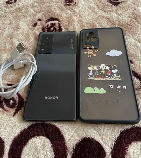 华为荣耀v40 手机无拆无修功能全部正常外...