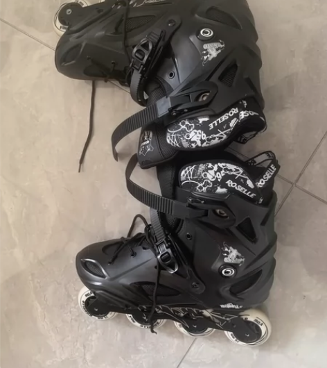 单排成人滑冰鞋，几乎全新  就两天热度，4...