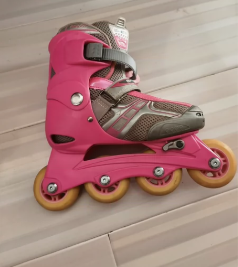 滑旱冰鞋套装，31-34码可调节，49包邮...