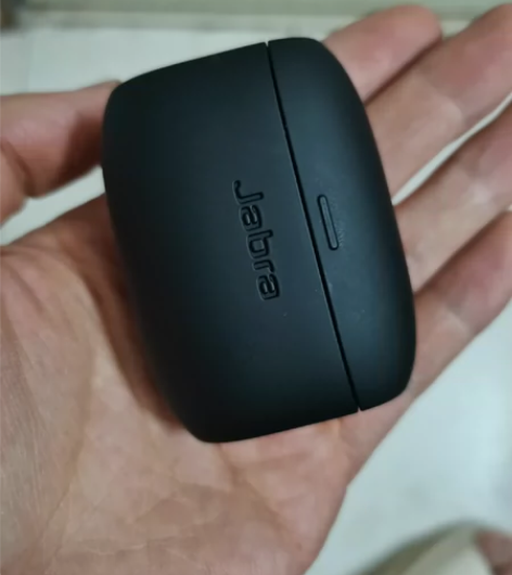 捷波朗65t闲置，佩戴非常舒服，能正常使用...