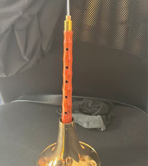红檀降b唢呐，是我一个学生购买的，没用过几...