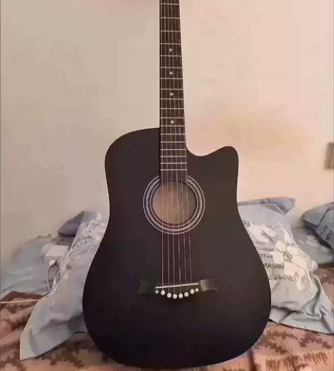 艺考落榜不要了，原价1780买的几乎全新吉...