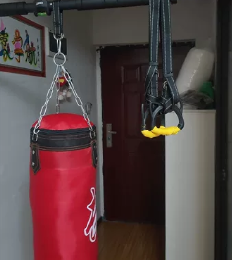 特价出家用门上单杠健身器材成人室内引体向上...