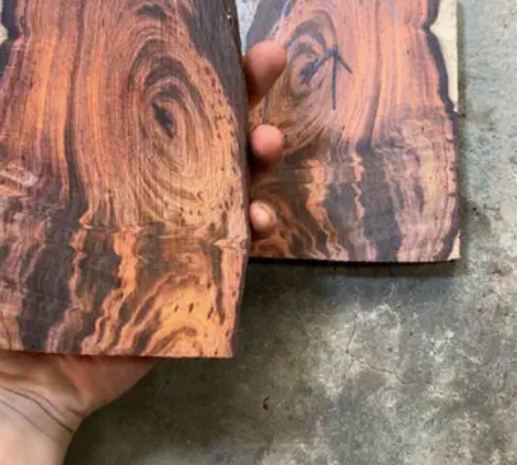 酸枝砚盒（端砚） 天气晴朗 开料佳时 一木...