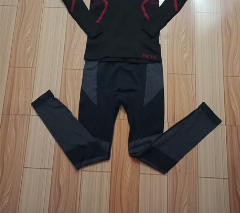 儿童滑雪户外滑雪跑步骑行速干衣套装，品牌断...