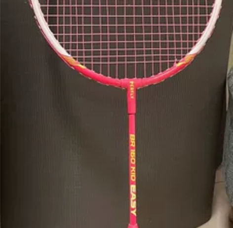 迪卡侬儿童羽毛球拍 感兴趣的话点“我想要”...