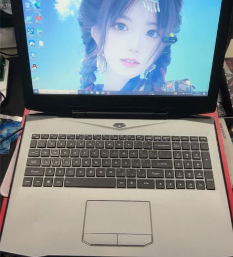 雷神911.二手游戏本,客户升级换下,外观...