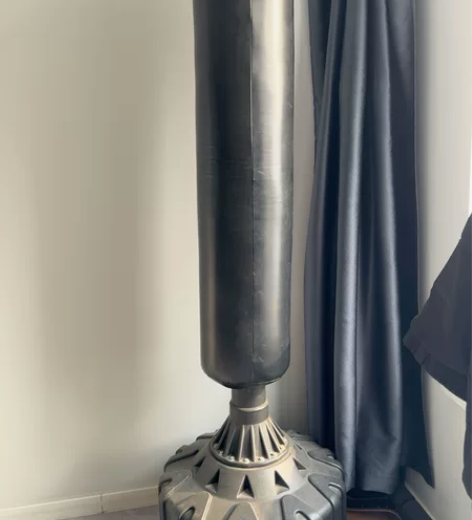 拳击沙袋 1.8米高 感兴趣的话点“我想要...