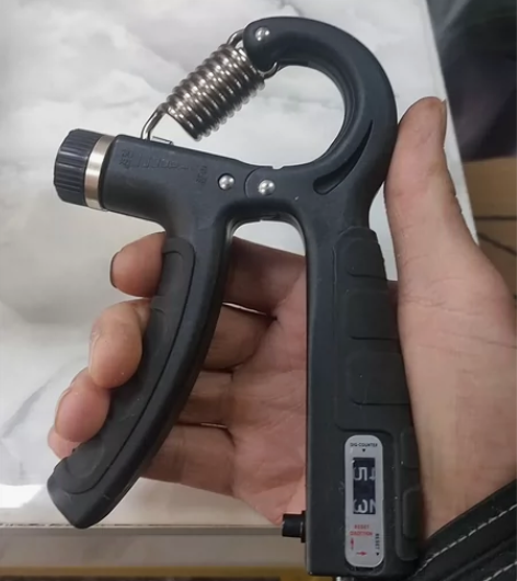 握力器 10到60Kg 可调节 便宜出了5...