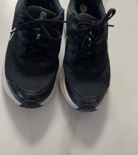 耐克专柜正品36码，内长22.5厘米，专柜...